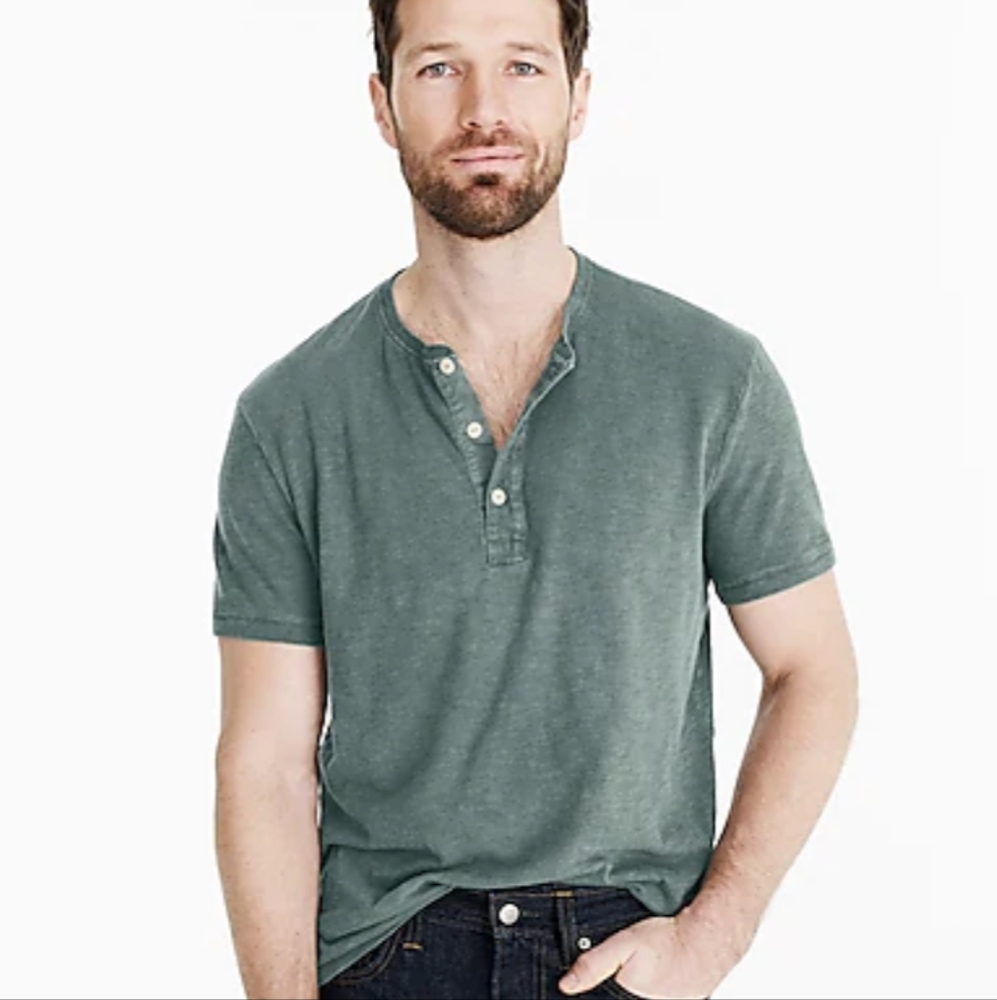 J Crew Men's Garment-dyed slub cotton short-sleeve henley - Baywood Green Medium